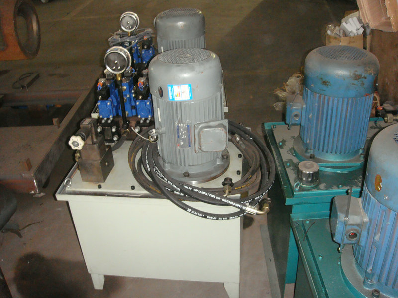 Chinese Tension Jack Machine With Oil Pump