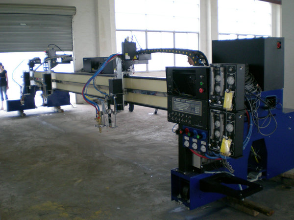 Sale Revoltiion Plasma Cutting Machine